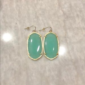Kendra Scott Danielle Earrings - chalcedony